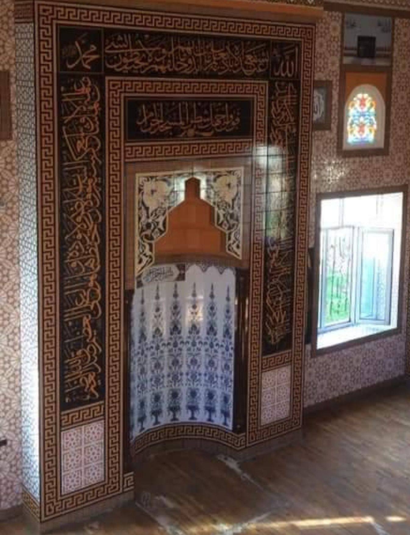 Cami Çini Mihrap - 70